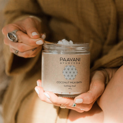 Coconut Milk Bath | Ayurvedic Herbal Soaking Ritual for Skin & Spirit-2